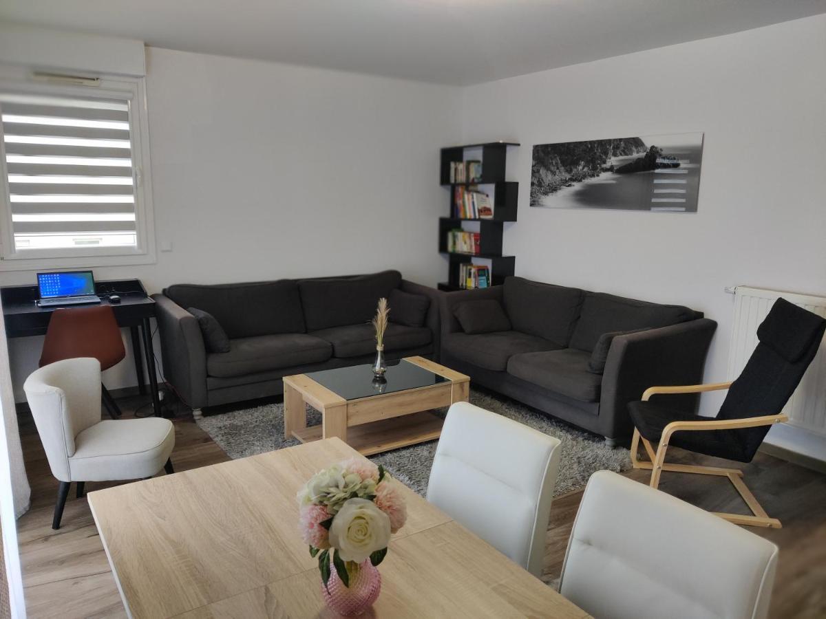 App 5 Pers, Parking, 3Mn Rer A, 40 Mn Du Centre De Paris, Cergy Le Haut Διαμέρισμα Εξωτερικό φωτογραφία